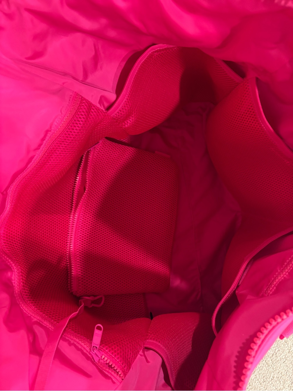 Dagne Dover Hot Pink Neoprene Travel Duffel - Picture 4 of 4